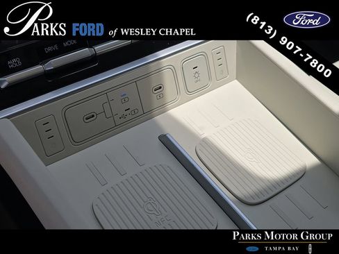 Used 2025 Hyundai Santa Fe Calligraphy AWD/4WD image 25