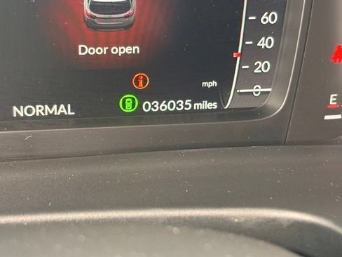 Used 2023 Honda Pilot Elite image 16