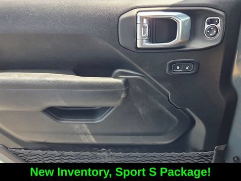 Certified 2025 Jeep Wrangler Sport AWD/4WD image 20