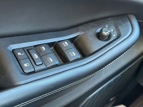 Used 2022 Jeep Grand Cherokee Limited 4xe w/ Luxury Tech Group II image 18