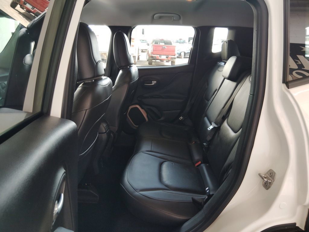 Used 2015 Jeep Renegade Limited FWD image 19