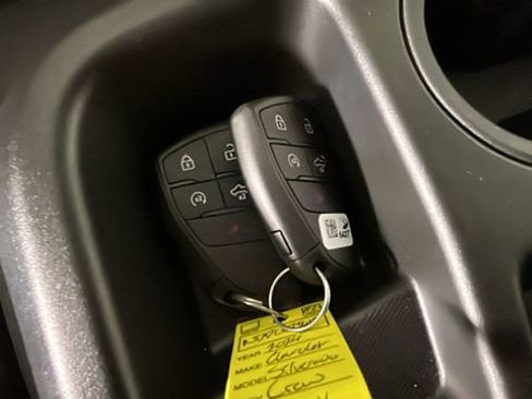 Used 2024 Chevrolet Silverado 1500 LT AWD/4WD image 22