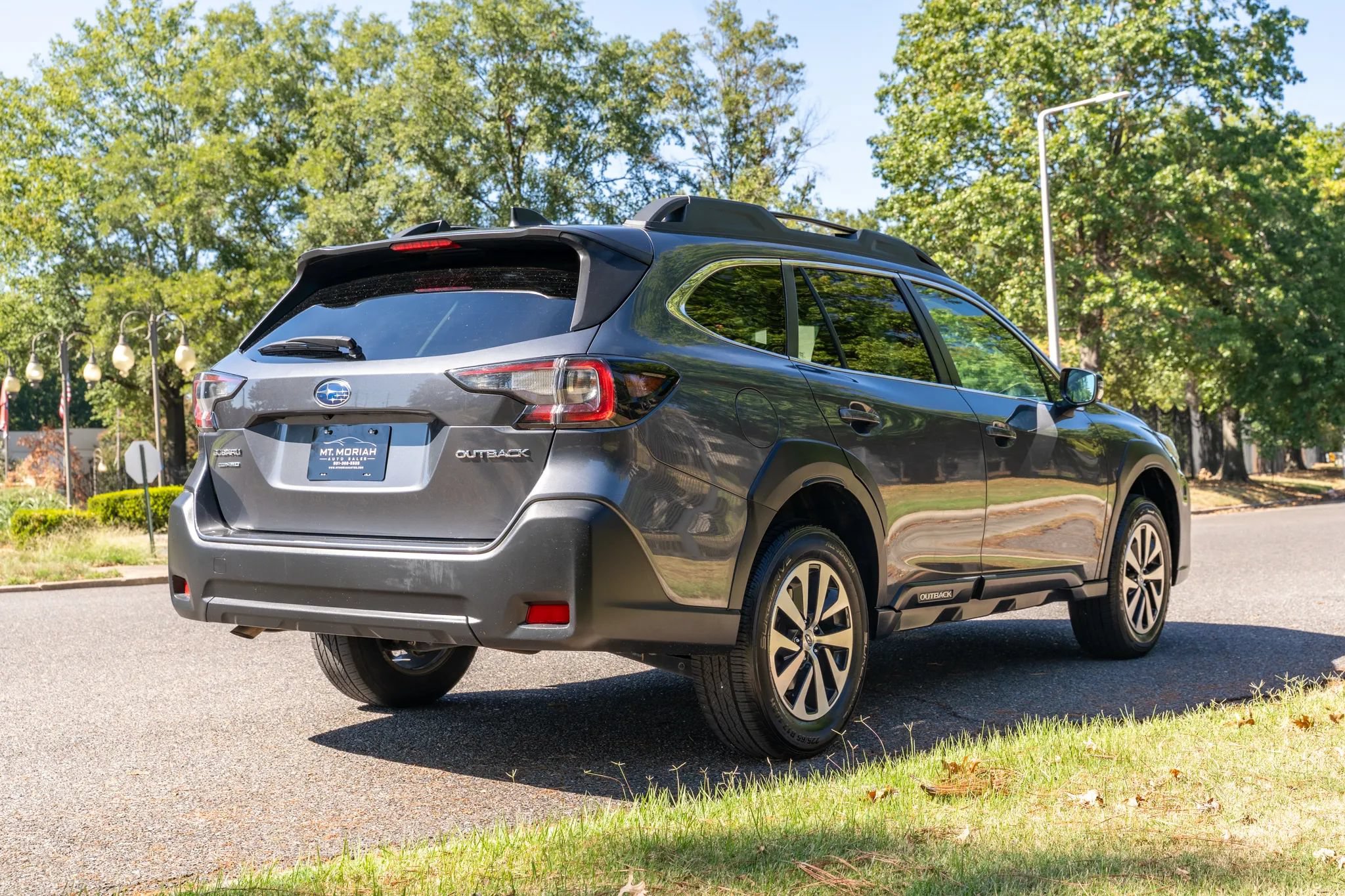 Used 2024 Subaru Outback Premium AWD/4WD image 5