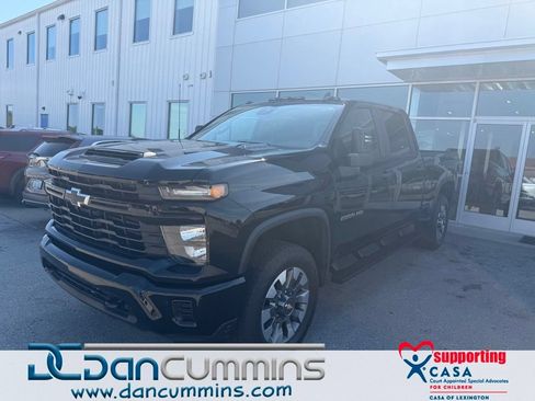 Used 2024 Chevrolet Silverado 2500 Custom w/ Custom Value Package AWD/4WD image 1
