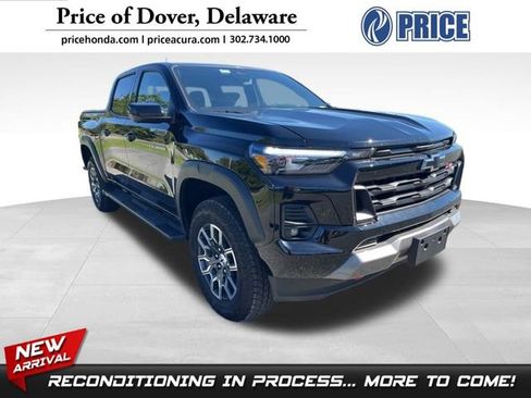 Used 2024 Chevrolet Colorado Z71 w/ Z71 Convenience Package 2 image 1