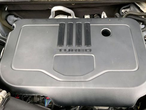 Used 2023 GMC Acadia SLE w/ Driver Convenience Package image 29