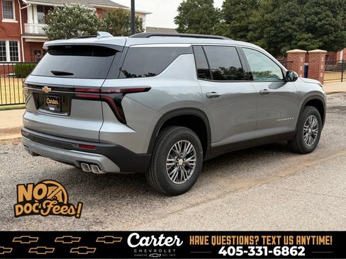 New 2027 Chevrolet Traverse LT w/ Driver Confidence Package FWD image 4