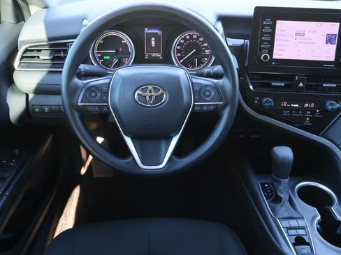 Used 2023 Toyota Camry LE image 9