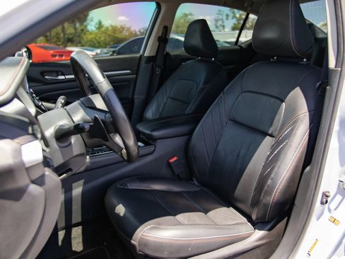Used 2024 Nissan Altima 2.5 SR w/ SR Premium Package FWD image 20