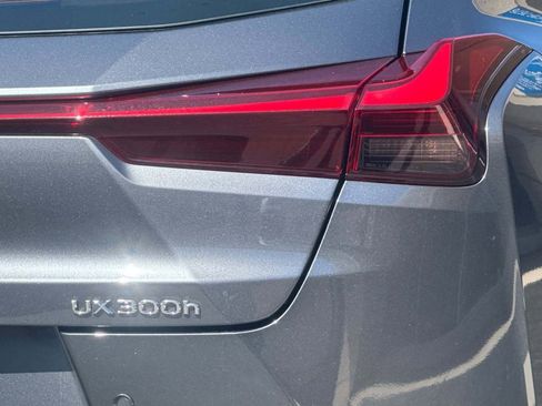 New 2026 Lexus UX 300h FWD image 13