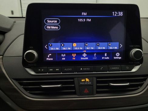 Used 2023 Nissan Altima 2.5 SV FWD image 25