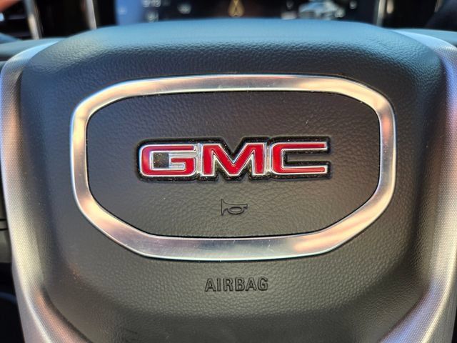 Used 2025 GMC Sierra 1500 SLT AWD/4WD image 33