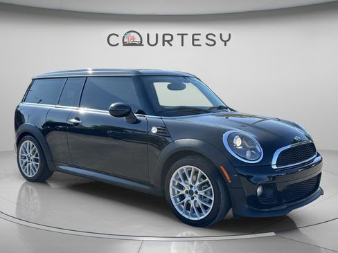 Used 2014 MINI Cooper Clubman FWD image 7