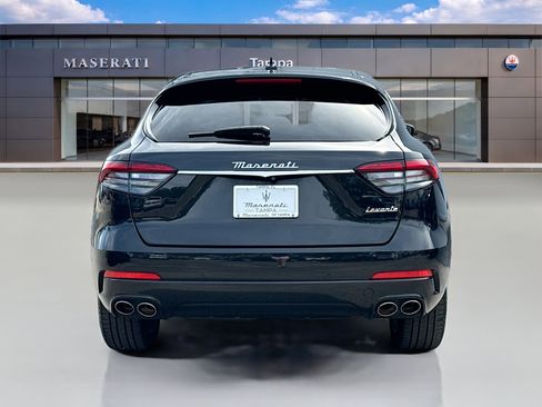 Used 2023 Maserati Levante GT AWD/4WD image 4