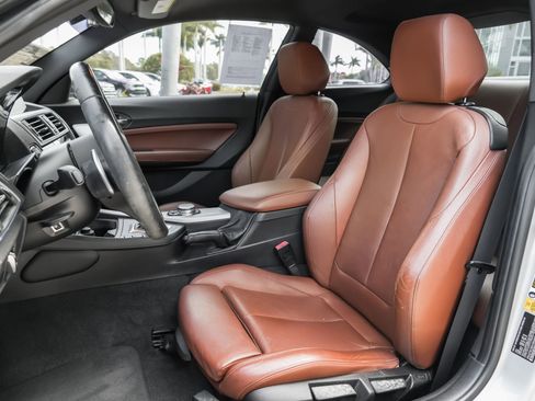 Used 2017 BMW 230i Coupe image 8