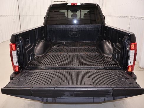Used 2017 Ford F250 Platinum w/ Platinum Ultimate Package image 44