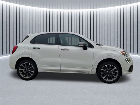 Used 2022 FIAT 500X Pop w/ Sport Appearance Package image 2