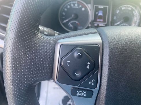 Used 2022 Toyota Tacoma SR5 image 10