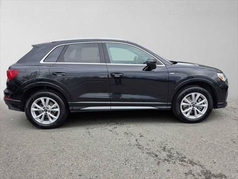 Used 2025 Audi Q3 2.0T Premium AWD/4WD image 2