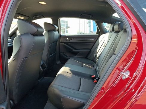 Used 2022 Honda Accord Sport image 13