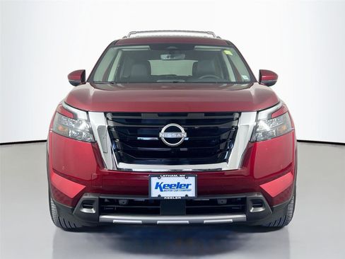 Used 2025 Nissan Pathfinder SL w/ SL Premium Package image 9