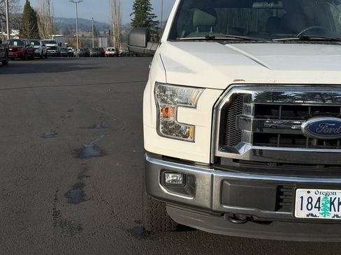 Used 2016 Ford F150 XLT image 8