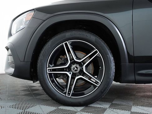 Certified 2022 Mercedes-Benz GLB 250 4MATIC w/ AMG Line image 6