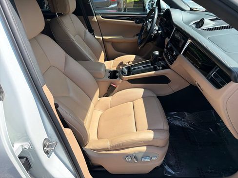 Used 2022 Porsche Macan S AWD/4WD image 13