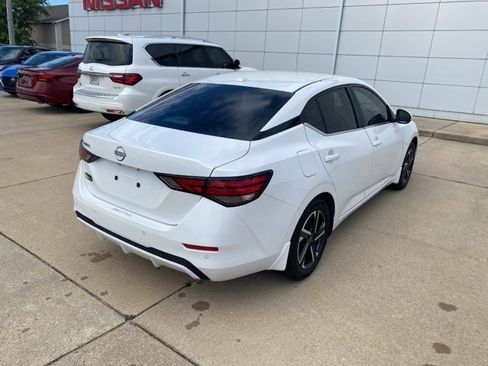 New 2025 Nissan Sentra SV w/ All-Weather Package image 6
