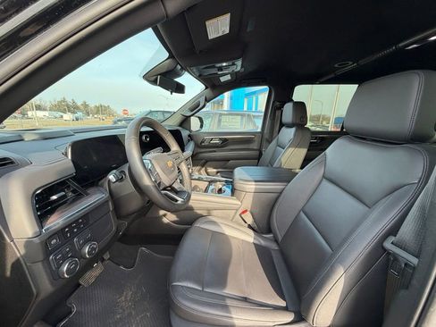 Used 2025 Chevrolet Tahoe LT image 6