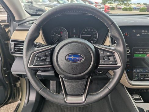 Used 2024 Subaru Outback Premium AWD/4WD image 13