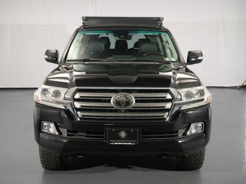 Used 2016 Toyota Land Cruiser AWD/4WD image 6
