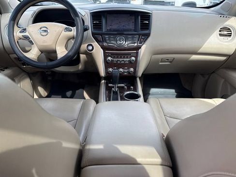 Used 2013 Nissan Pathfinder Platinum w/ Platinum Premium Pkg AWD/4WD image 13