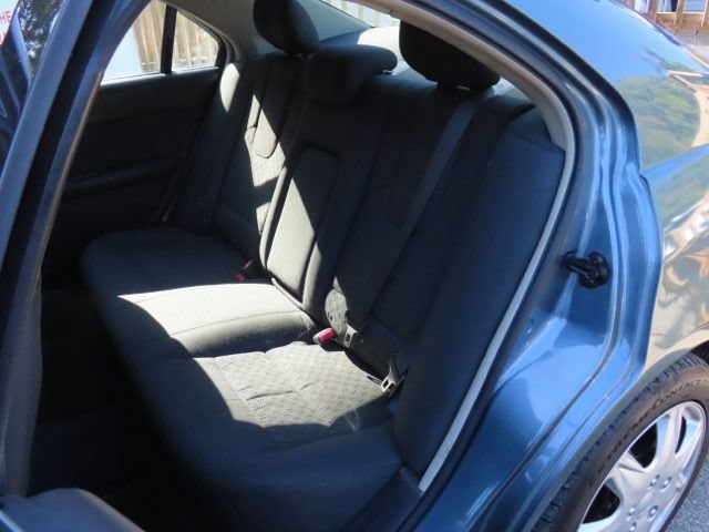 Used 2011 Ford Fusion SE FWD image 12