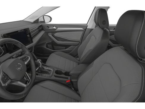 Used 2025 Volkswagen Jetta SE w/ Sunroof Package FWD image 6