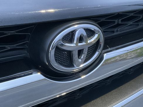 Used 2018 Toyota 4Runner Limited image 6