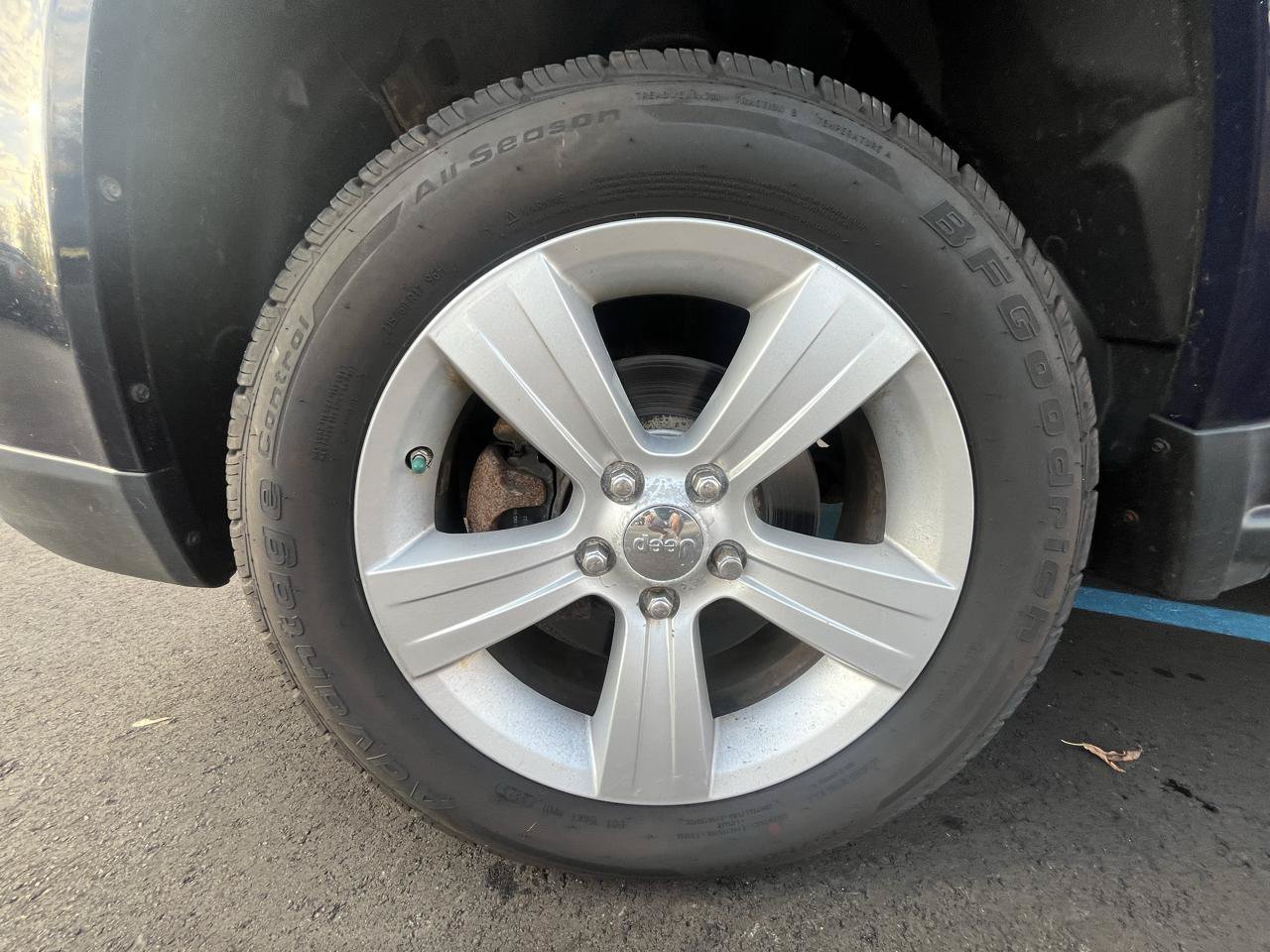 Used 2012 Jeep Compass Sport AWD/4WD image 20