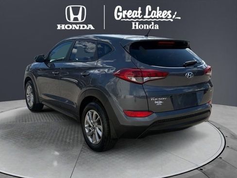 Used 2018 Hyundai Tucson SE image 4