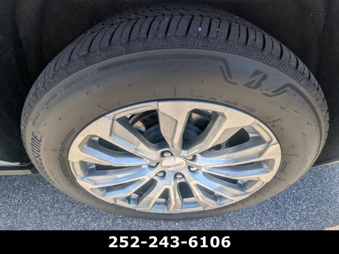 Used 2023 GMC Yukon XL Denali w/ Denali Reserve Package AWD/4WD image 8