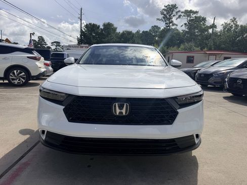 Used 2024 Honda Accord EX image 3