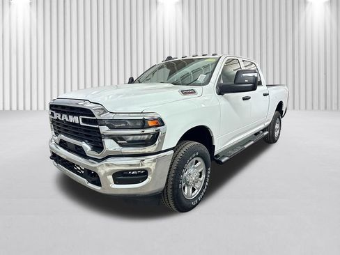 New 2026 RAM 2500 Tradesman AWD/4WD image 10