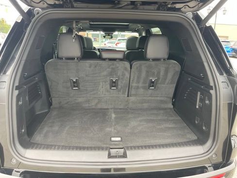 Used 2024 Chevrolet Traverse RS AWD/4WD image 37