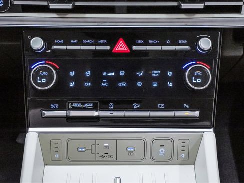 Used 2025 Hyundai Santa Fe Calligraphy image 20