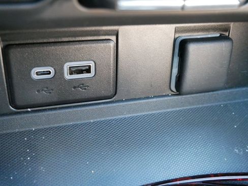 Used 2023 Chevrolet Tahoe High Country image 21