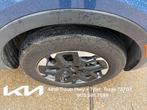 Certified 2024 Kia Sorento S FWD image 14