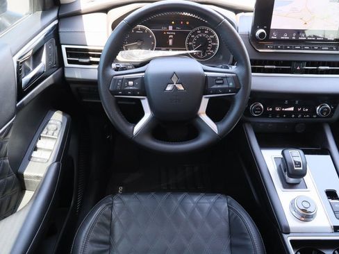 Used 2022 Mitsubishi Outlander SEL image 21