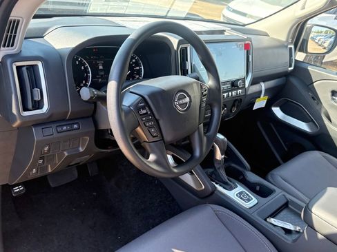 New 2026 Nissan Frontier SV AWD/4WD image 14