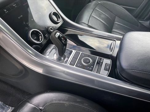 Used 2019 Land Rover Range Rover Sport HST image 15