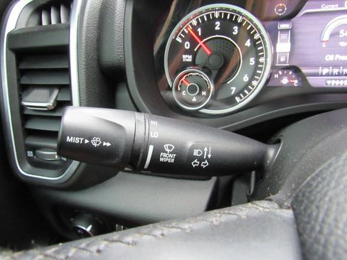Used 2019 RAM 1500 Big Horn AWD/4WD image 26