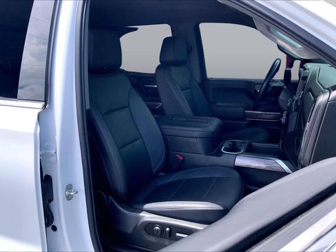 Used 2022 Chevrolet Silverado 1500 LTZ AWD/4WD image 9